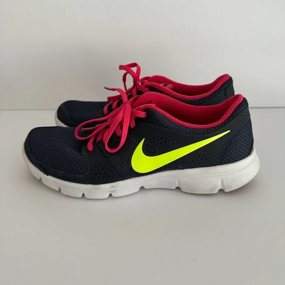 Nike Navy, Pin and Neon Yellow Women's Sneakers - Picture 3 of 8